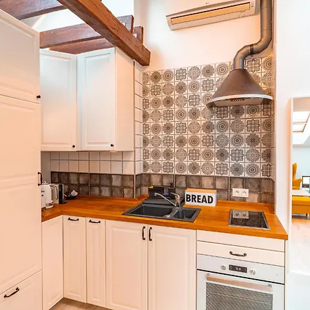 아파트 Comfort Loft By Rentujemy